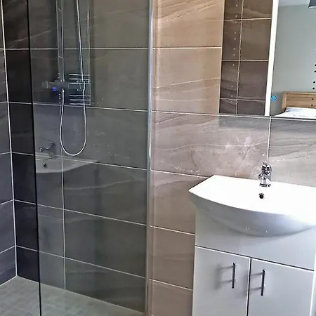 M033 Achill Gatehouse By The Greenway Westport