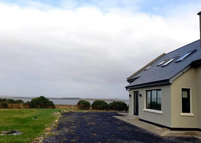 M033 Achill Gatehouse By The Greenway Vakantiehuis Westport